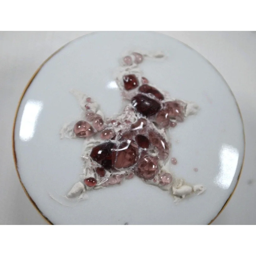 Vintage‎ Ceramic Trinket Dish / Jar with Flip Lid White with Gold Accent Trim